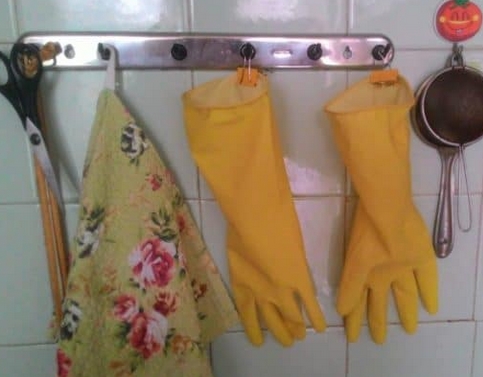 stored dishwashing gloves